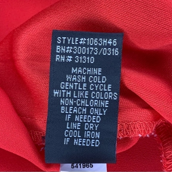 IZ Byer Red Vibrant Sleeveless Blouse Gathered Top V Neck Zip Closure - Picture 8 of 8